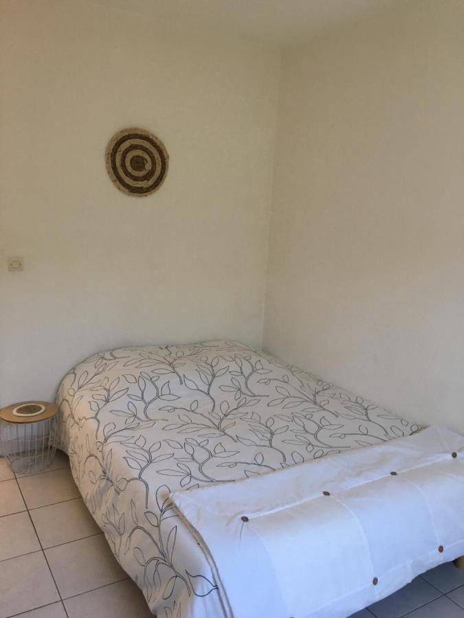 De La Clape A La Mer Mon Petit Pavillon Labellise - F2- Piscine Commune - Wifi Gratuit- Parking Prive - Arrivee Autonome - 800 M Plage - Grande Terrasse Abritee Vent - Saint-Pierre-la-Mer  Bagian luar foto
